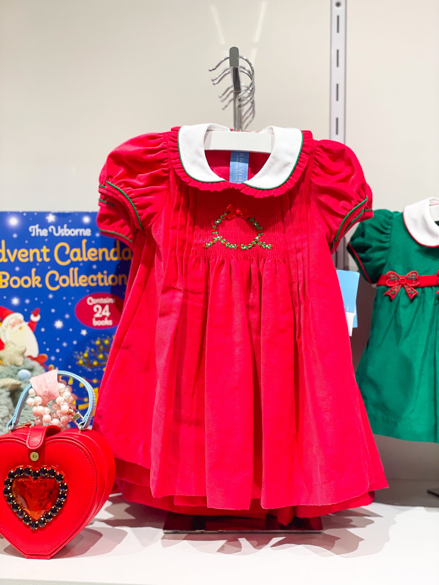 HOLIDAY WREATH - Red corduroy float w/ pleats S/S